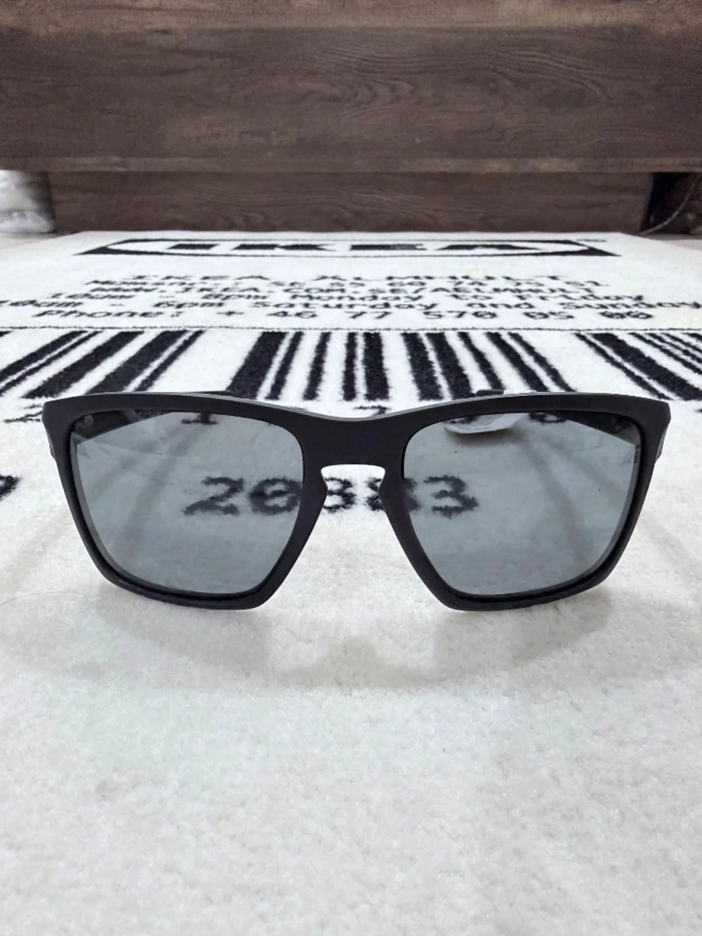 Oakley Sliver XL Polarized Iridium Grey Smoke Mirror Lens 57mm Matte Black Frame